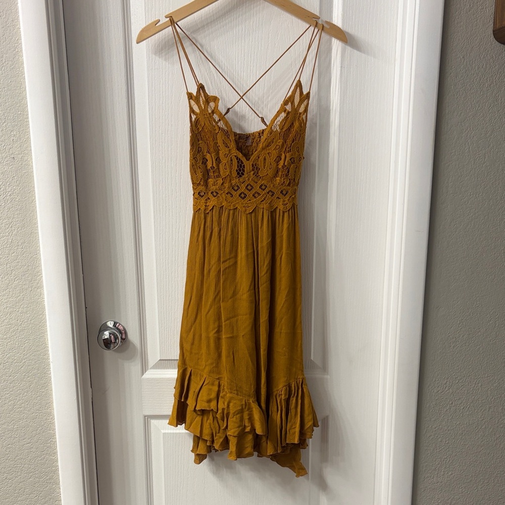Free people  Mustard Lace Dress with a criss cross back-XS